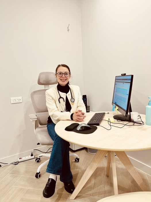 Dr Valérie COESTER