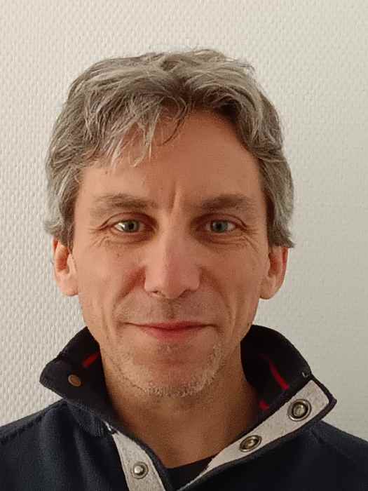 Dr Laurent Gavard