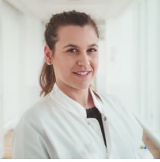 Dr Maude Deschamps De Boishebert, Gastro entérologue et hépatologue à Nice