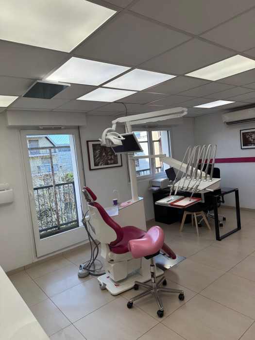 Dr Hadda Niniss, Chirurgien dentiste à Strasbourg