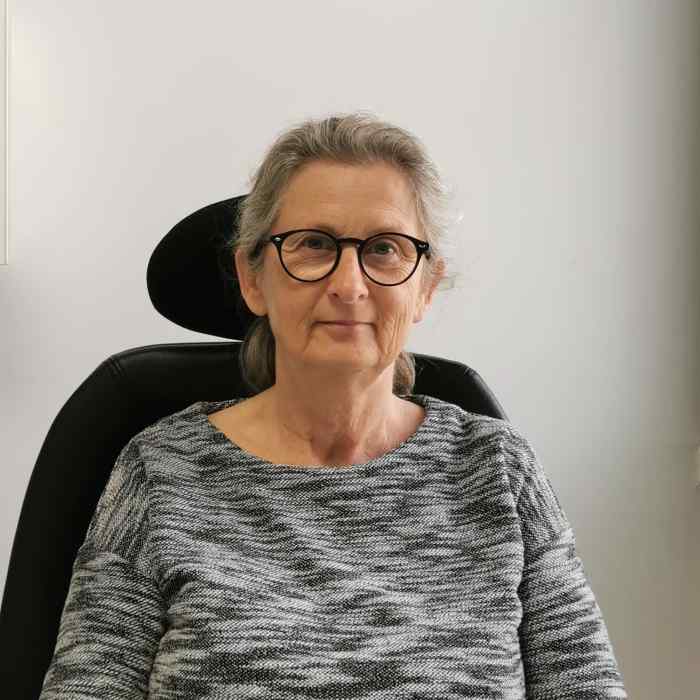JULIE SCARBOROUGH