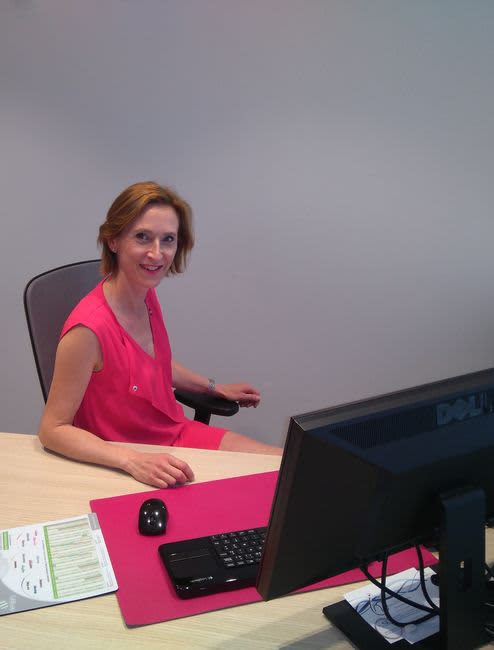 Dr EMMANUELLE CAYREL