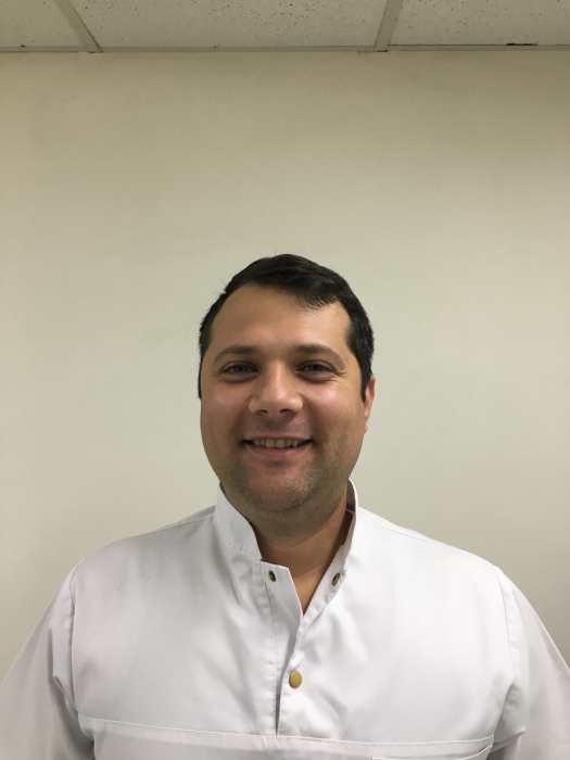Dr Edward Cosmin Manoiu, Chirurgien dentiste à Villepinte