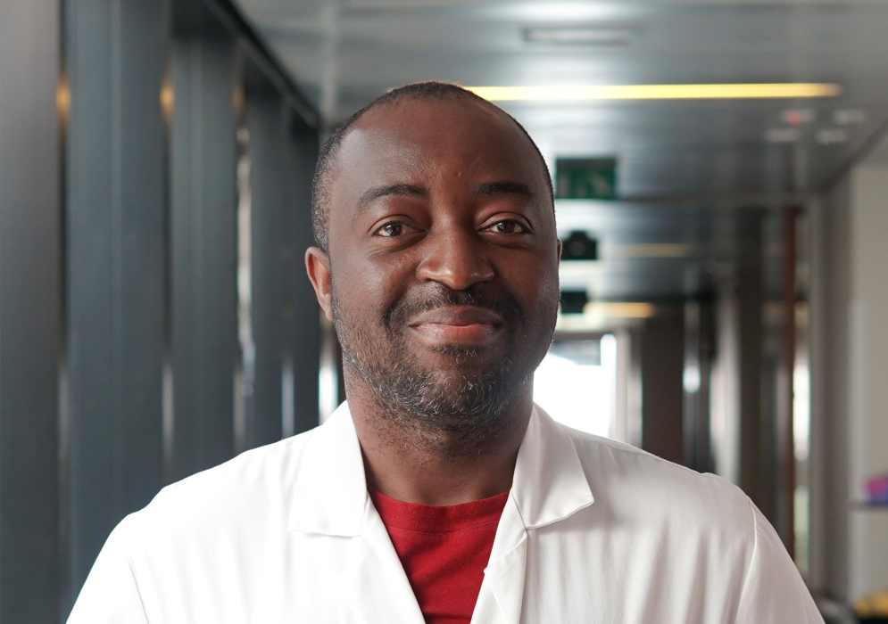 Dr René FEUNING