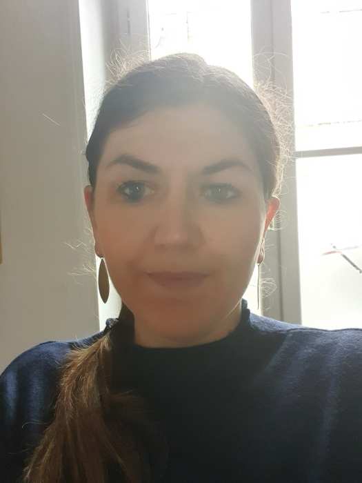 Dr ELSA LOZES