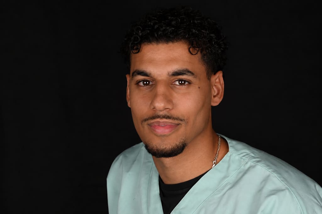 Dr Raphael Bakheit, Chirurgien dentiste à Colombes