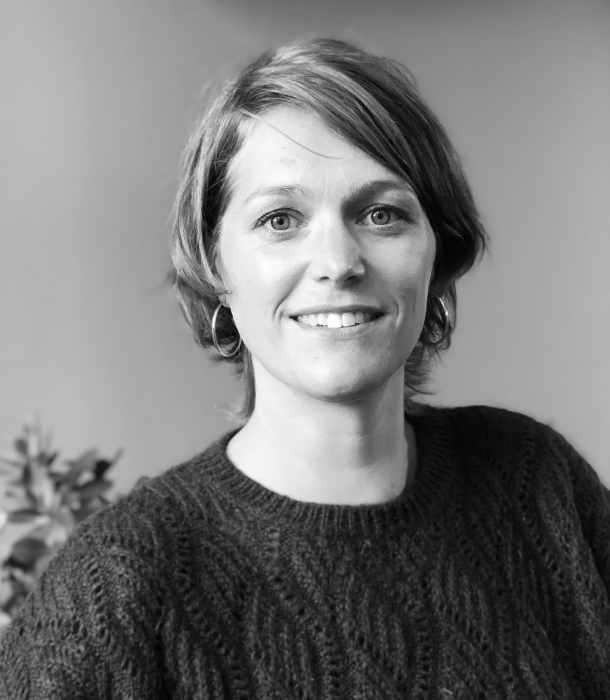 Dr Caroline DE GOUY   