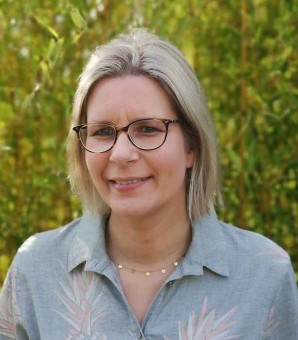 Dr Claire LE BASTARD