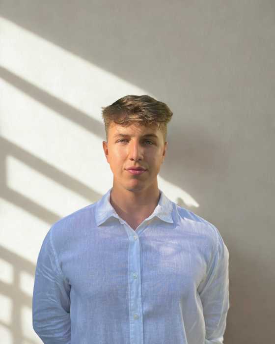 Robin EBER