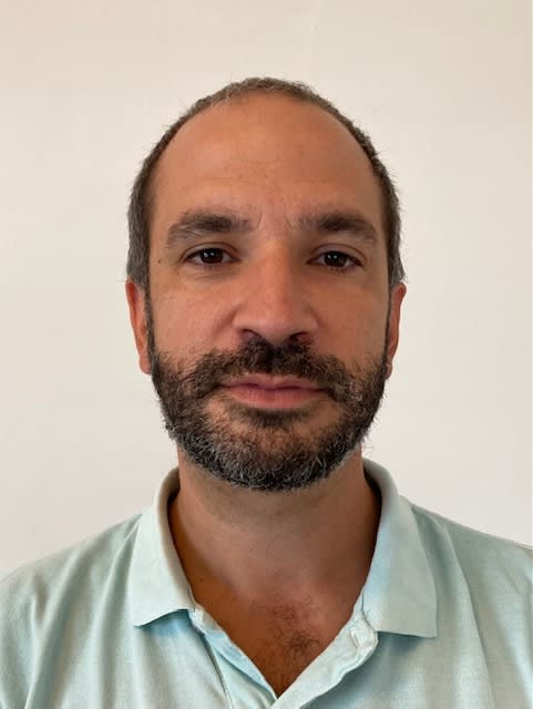 Dr Thomas Baux