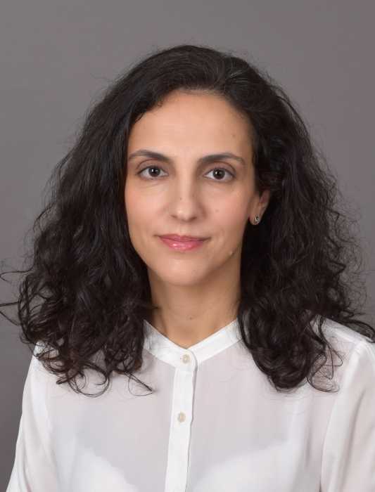 Dr ROSA BENVENGA