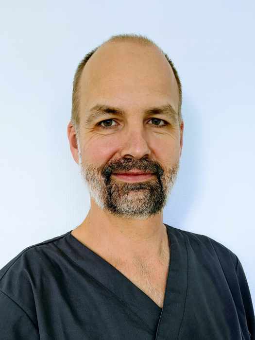 Dr Raphael MUCKENSTURM