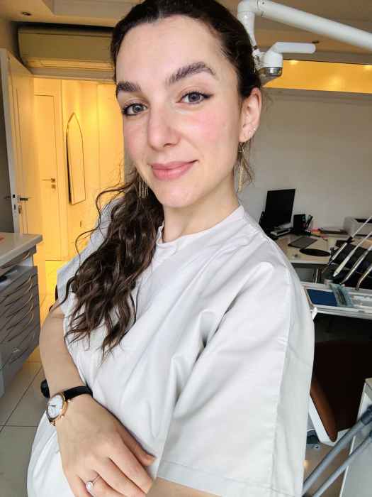 Dr Malak ALLOUCHE