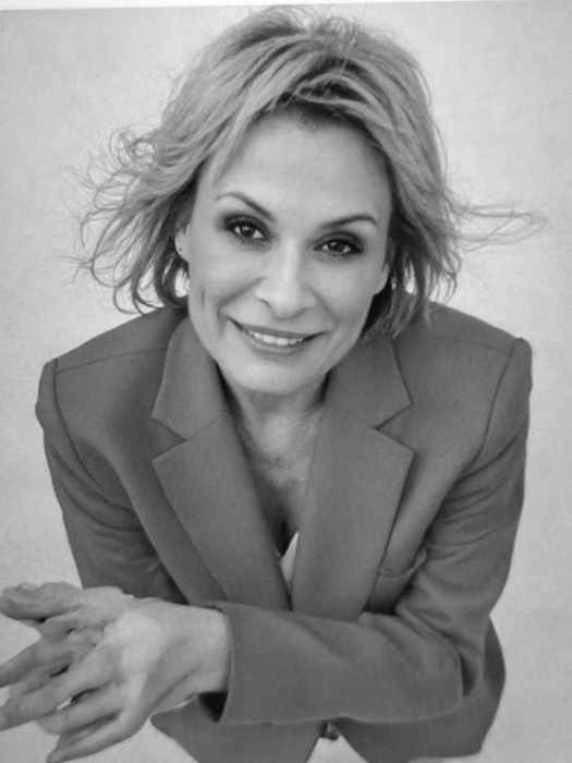Dr Maria Kontou, Chirurgien dentiste à Saint-Jean-De-Braye
