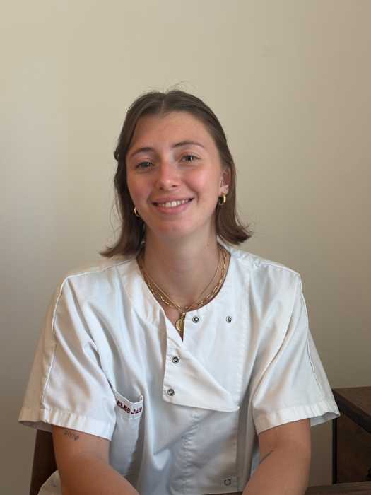 Dr Julie Salleles, Ostéopathe à Sérignan