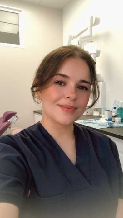 Dr Amanda Esteves, Chirurgien dentiste à Rueil-Malmaison