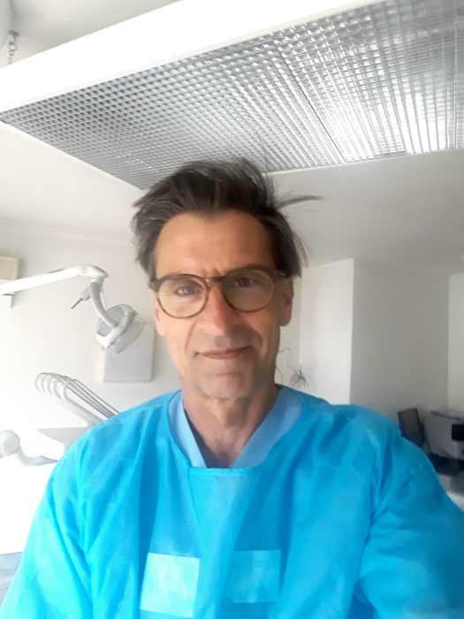 Dr François Falvard 