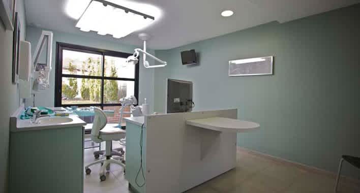 Dr Dominique RENARD, Chirurgien-dentiste à Caudry
