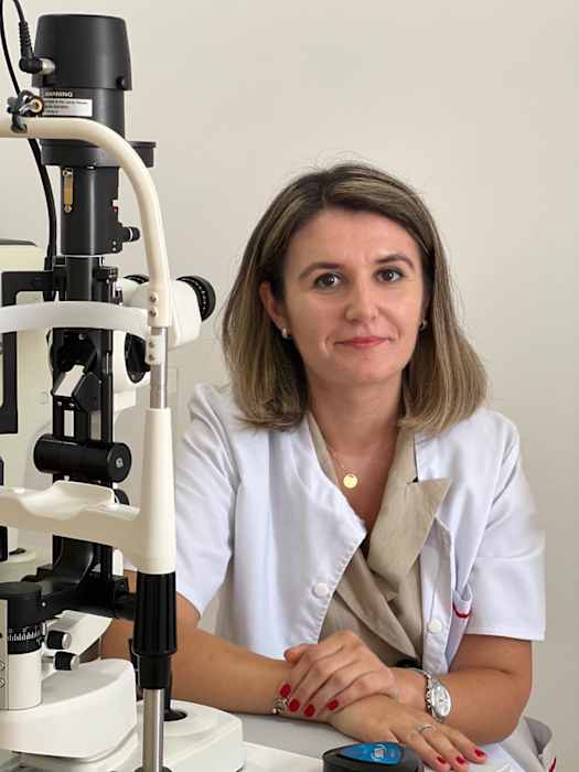 Dr Claudia Lipan, Ophtalmologue à Toulouse