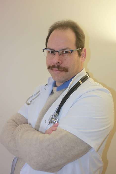 Dr Amilcar  Chuey-Cesar 