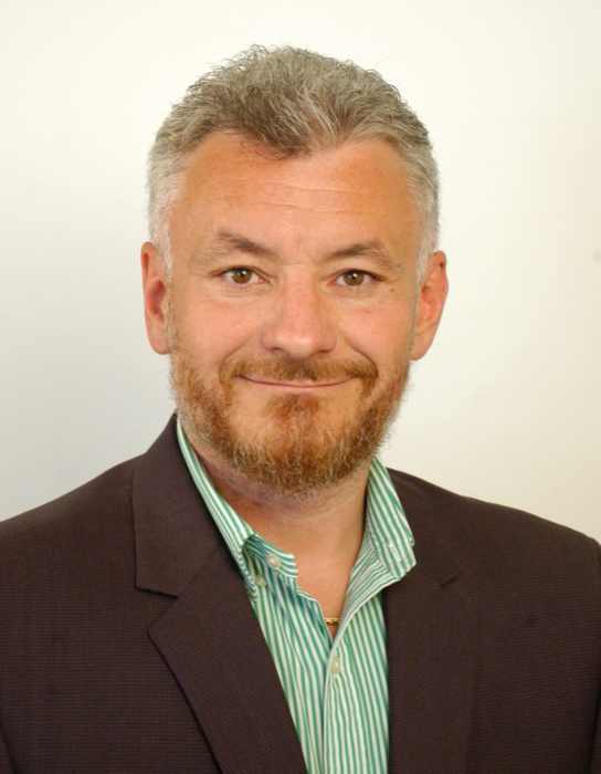 Dr Robert SPERLEA