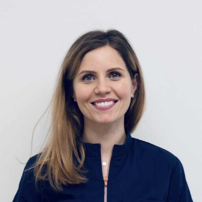 Dr Caroline REMOND