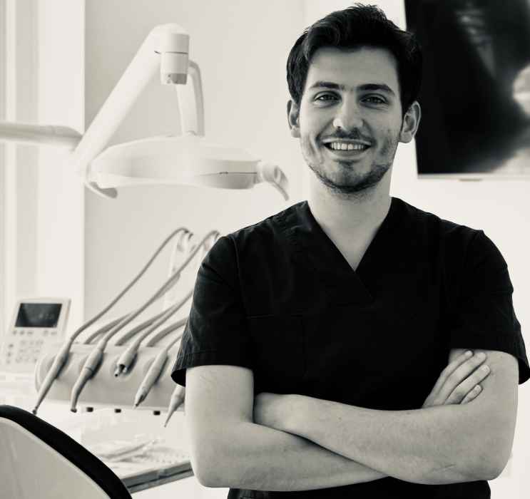 Dr Eitan Marelly, Chirurgien dentiste à Creil
