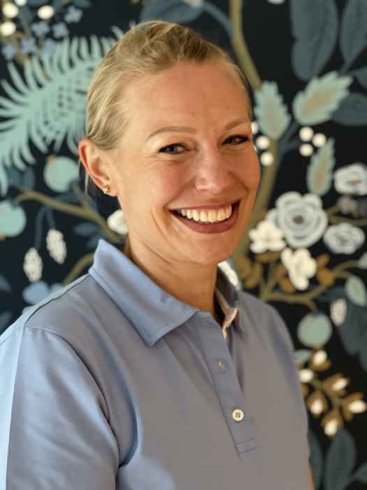 Dr DANIELA GROPPER