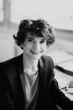 Dr Anne Couzinet