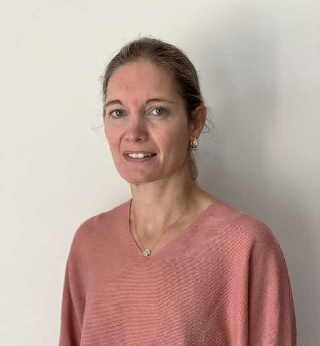 Dr Karine LOUATI
