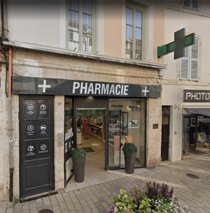 Pharmacie Veniat, Médecin généraliste à Tournus