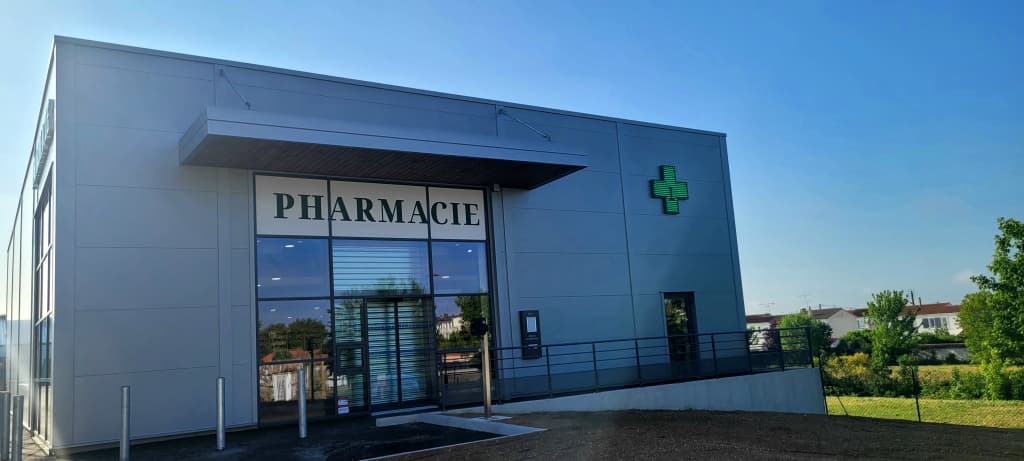 Pharmacie De L'aunis, Médecin généraliste à Surgères