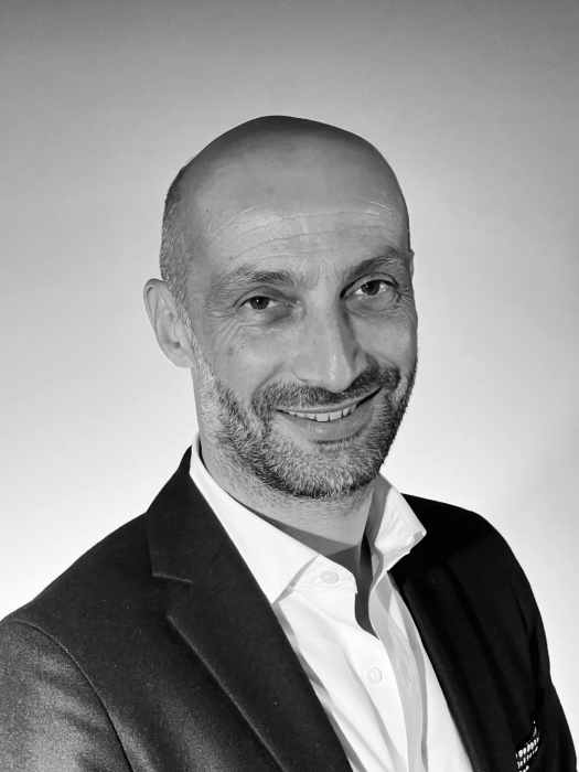 Dr Bertrand GRAND, Chirurgien thoracique et cardiovasculaire à Neuilly