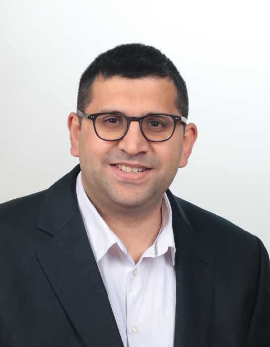 Dr HOUZEFA CHOPRA