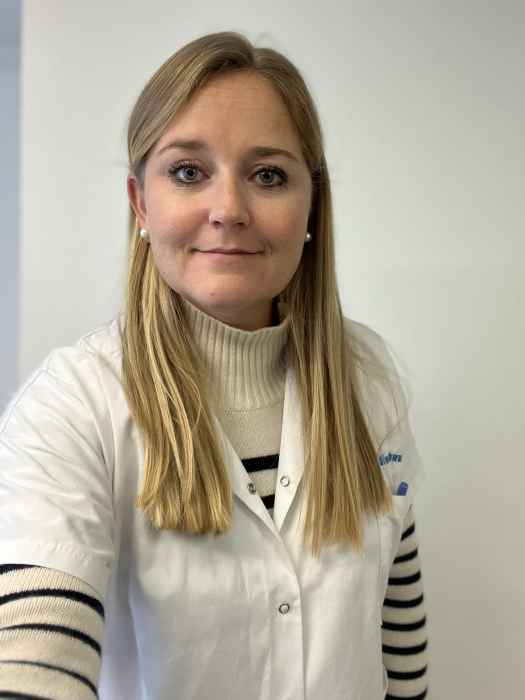 Dr Emilie Badina Schwartz