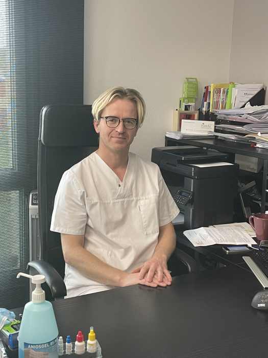 Dr DOMINIQUE TOURPE