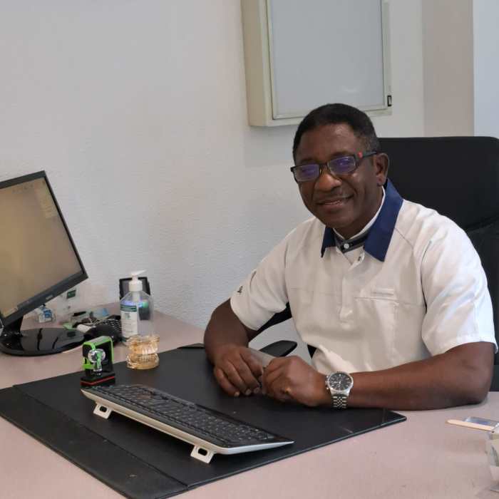 Dr Romain Soumele