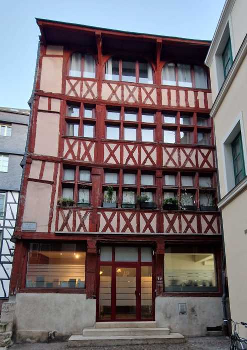 Dr SOPHIE GIRARDIN CUIF