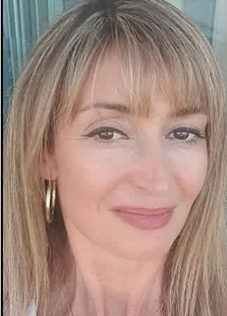 ALEXANDRA RHODES