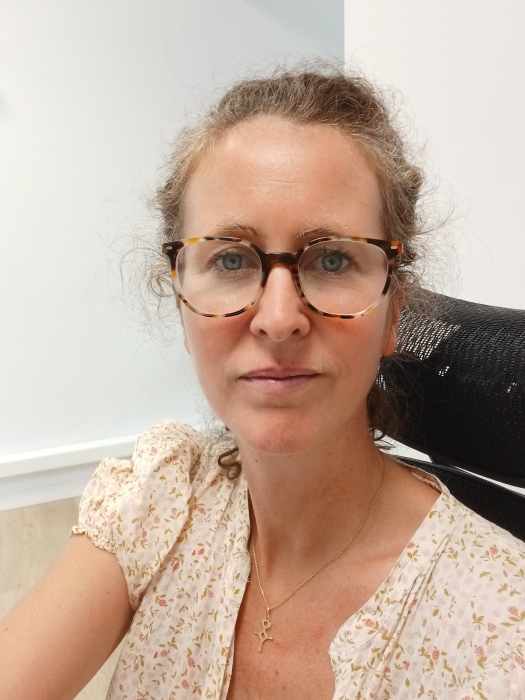 Dr Maureen Lay