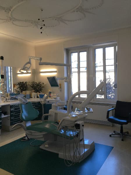Dr Dominique Roth, Chirurgien dentiste à Colmar