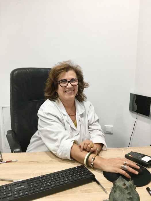 Dr MOUNI ABINA