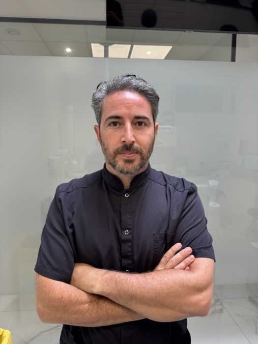 Dr BENJAMIN JAIS