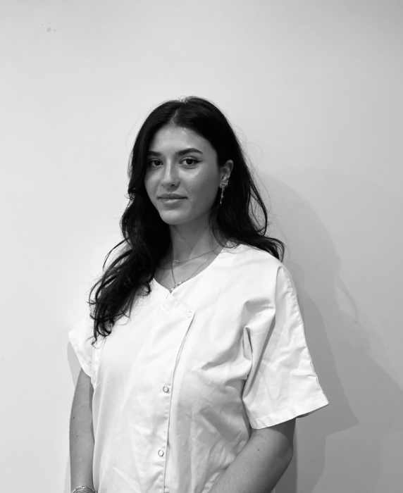 Dr Ines Ibbou, Pédicure podologue à Verneuil-Sur-Seine