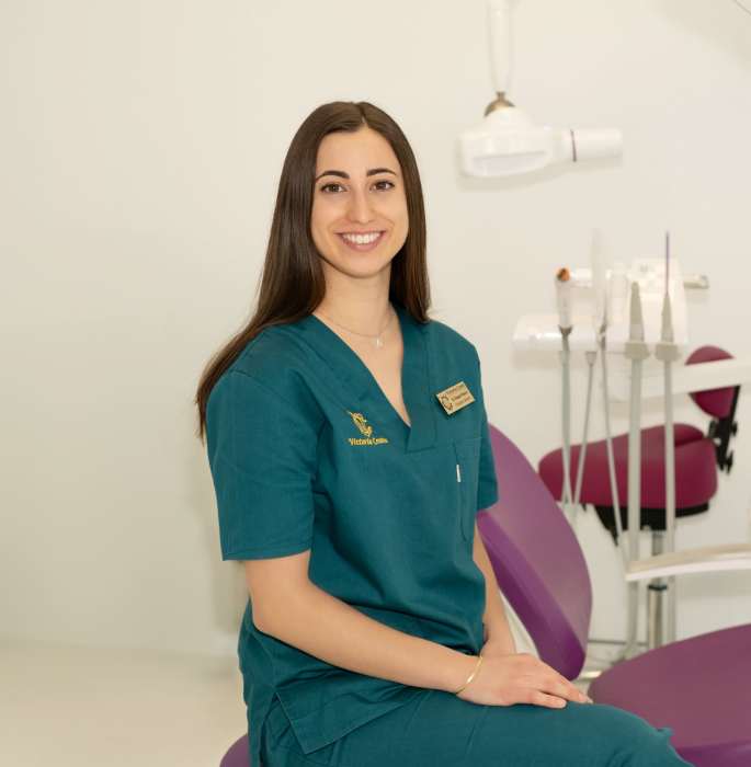 Dr Raquel Valero, Chirurgien dentiste à Dieppe