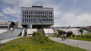 Service de médecine interne - Immunologie clinique - Médecine Aigüe Polyvalente - Hôpital Antoine-Béclère - AP-HP   