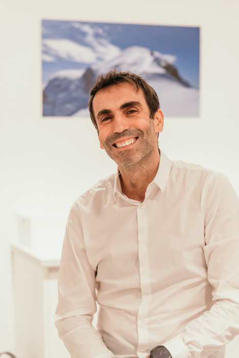 Dr Antoine VERON