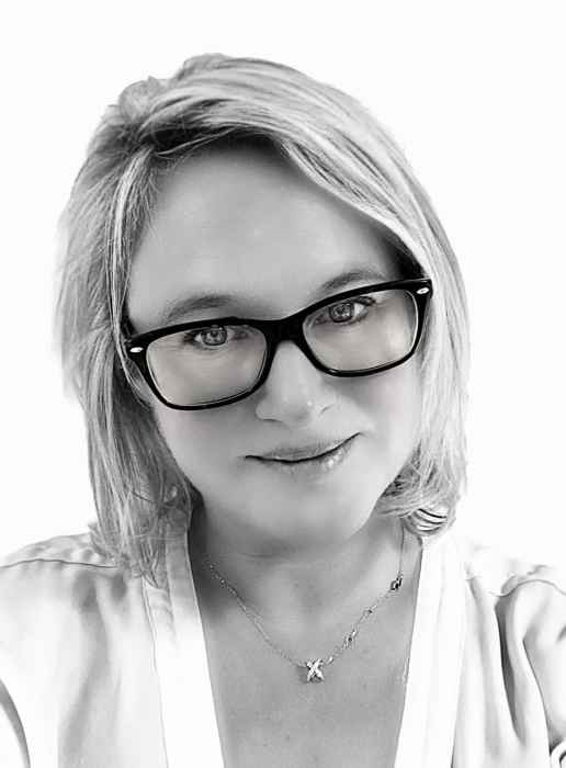 Dr Claire Hatté
