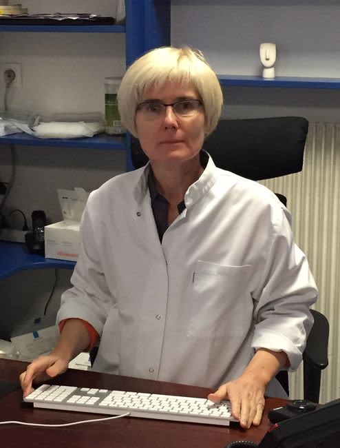 Dr Anne Bellut