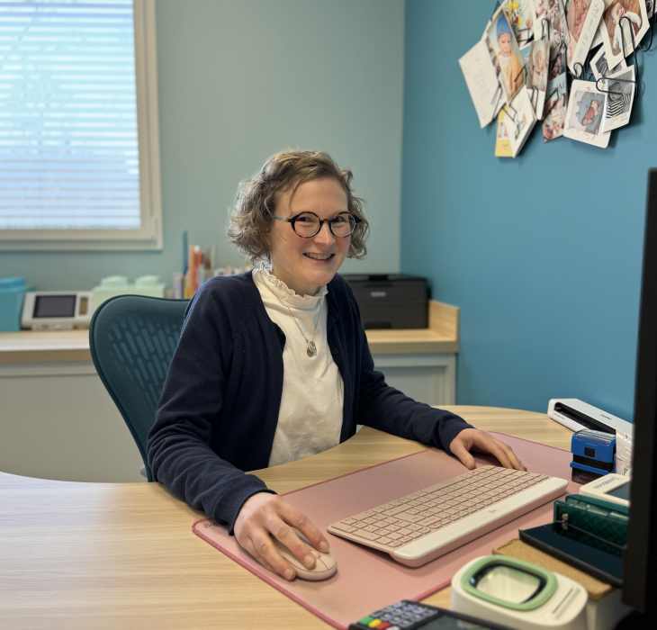 Dr AMELIE BARRETEAU